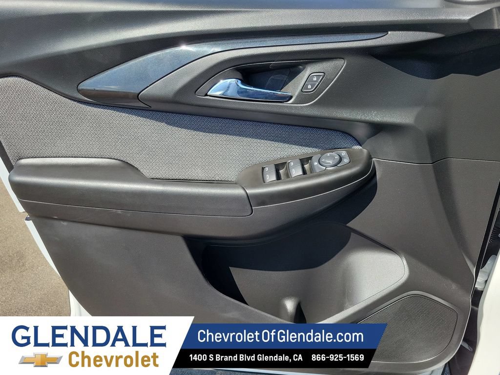 Certified 2023 Chevrolet TrailBlazer LT w/ Convenience Package FWD image 36
