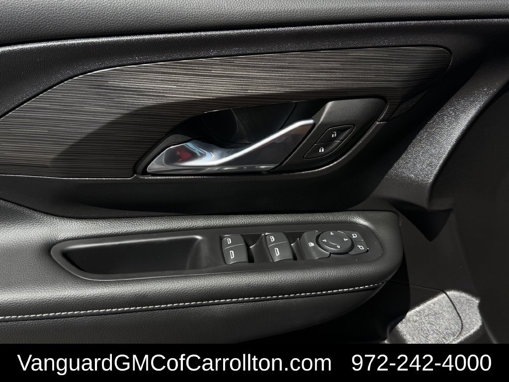 Used 2024 GMC Terrain SLE AWD/4WD image 25