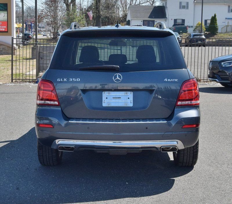 Used 2015 Mercedes-Benz GLK 350 4MATIC image 4