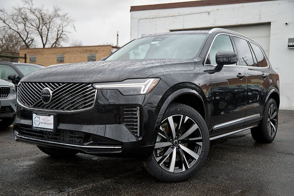 New 2025 Volvo XC90 B6 Core w/ Protection Package Premier image 2