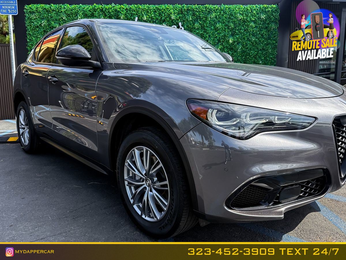 Used 2024 Alfa Romeo Stelvio Sprint RWD image 4