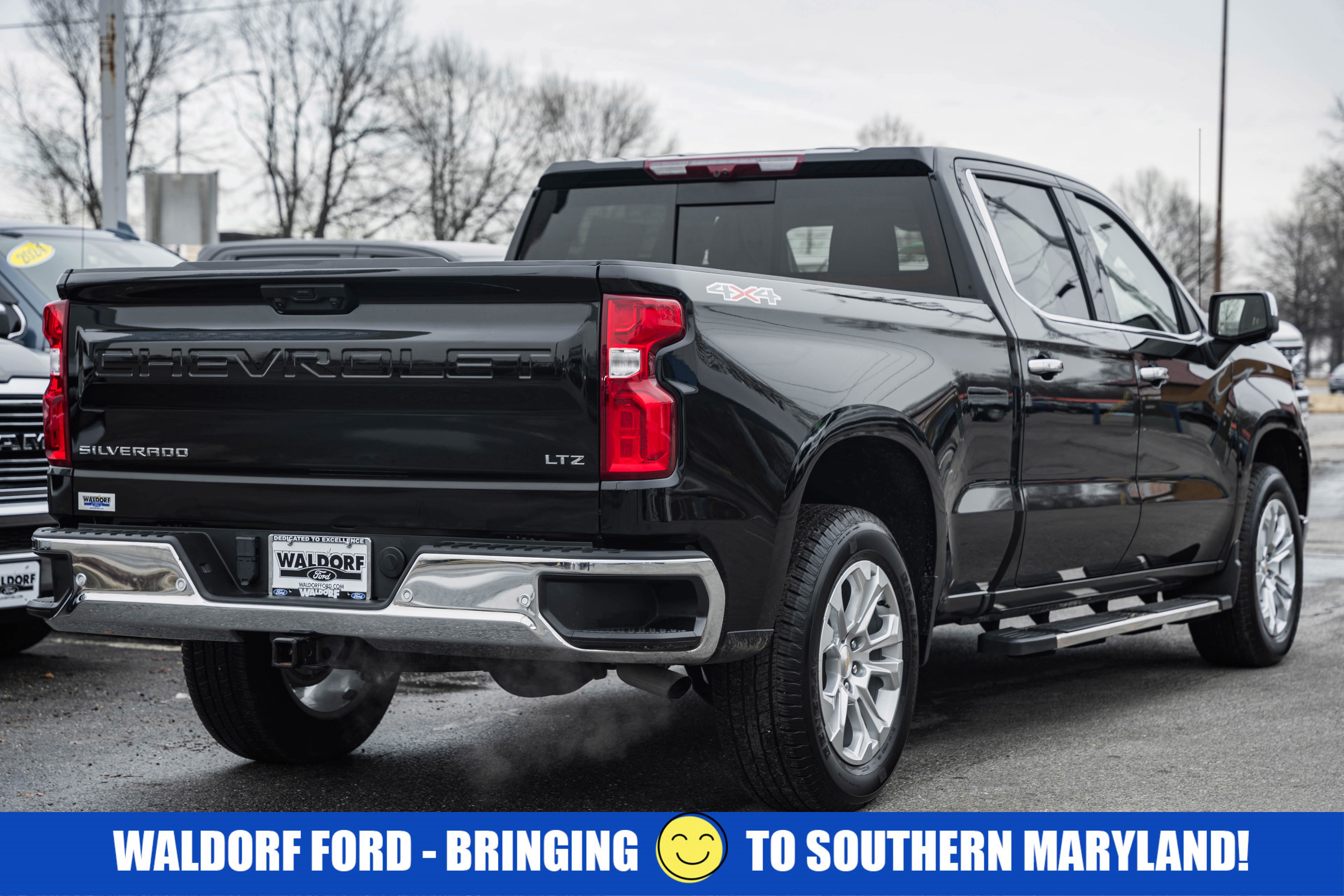 Used 2024 Chevrolet Silverado 1500 LTZ w/ LTZ Premium Package image 4