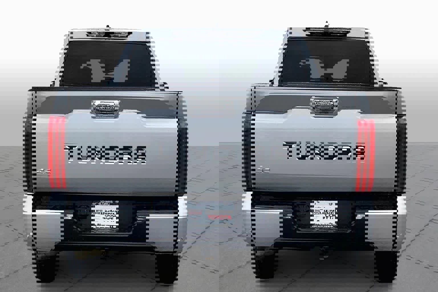 Used 2023 Toyota Tundra Limited image 4