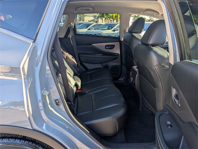 Used 2024 Nissan Murano SV w/ SV Midnight Edition Package image 16