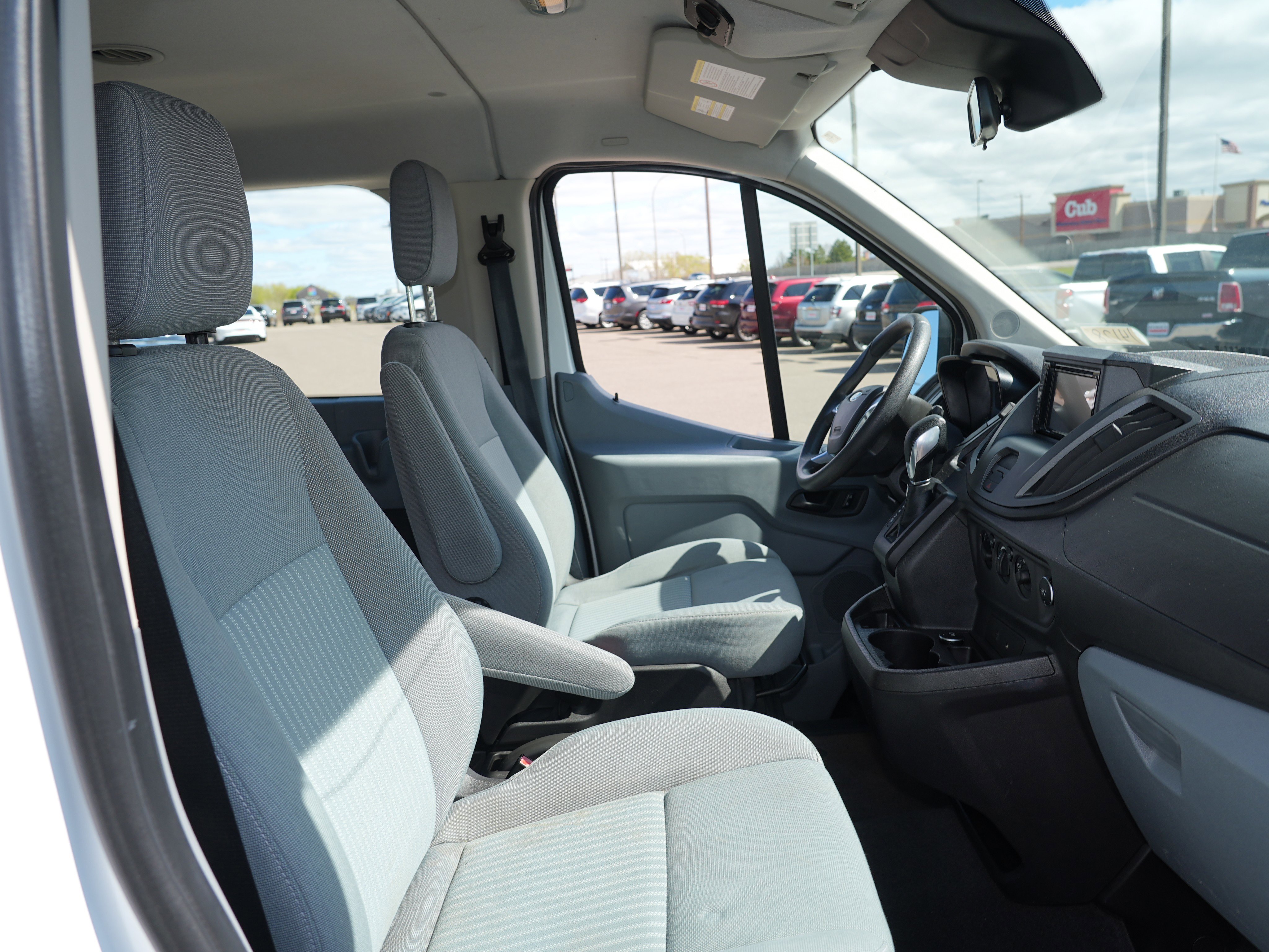 Used 2015 Ford Transit 350 XLT RWD image 19