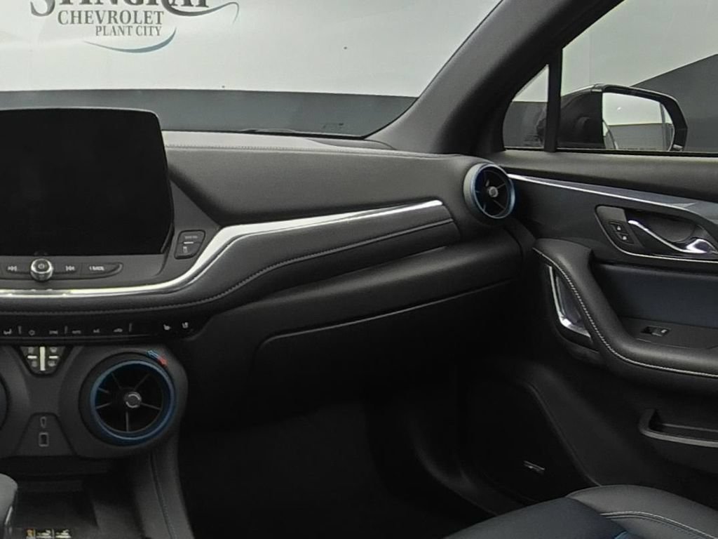 Certified 2023 Chevrolet Blazer RS w/ Driver Confidence II Package FWD image 15