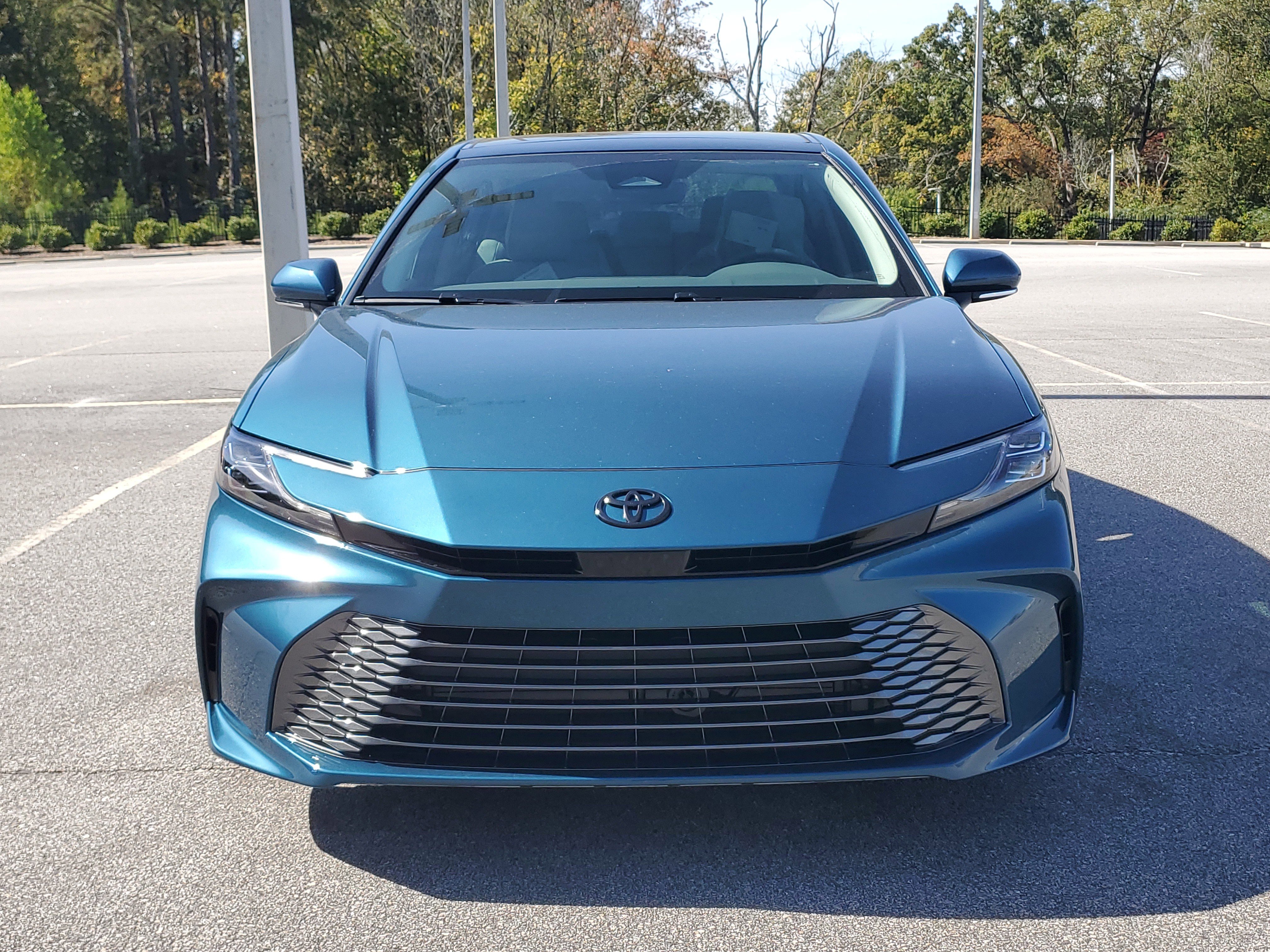 New 2026 Toyota Camry XLE video 2