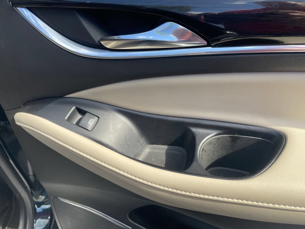 Used 2019 Buick Enclave Premium AWD/4WD image 38