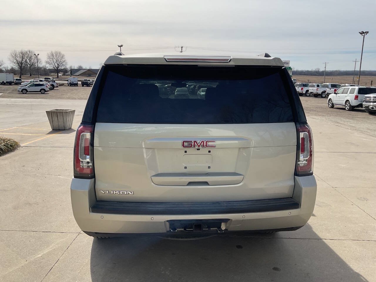 Used 2016 GMC Yukon SLE w/ Convenience Package RWD image 10