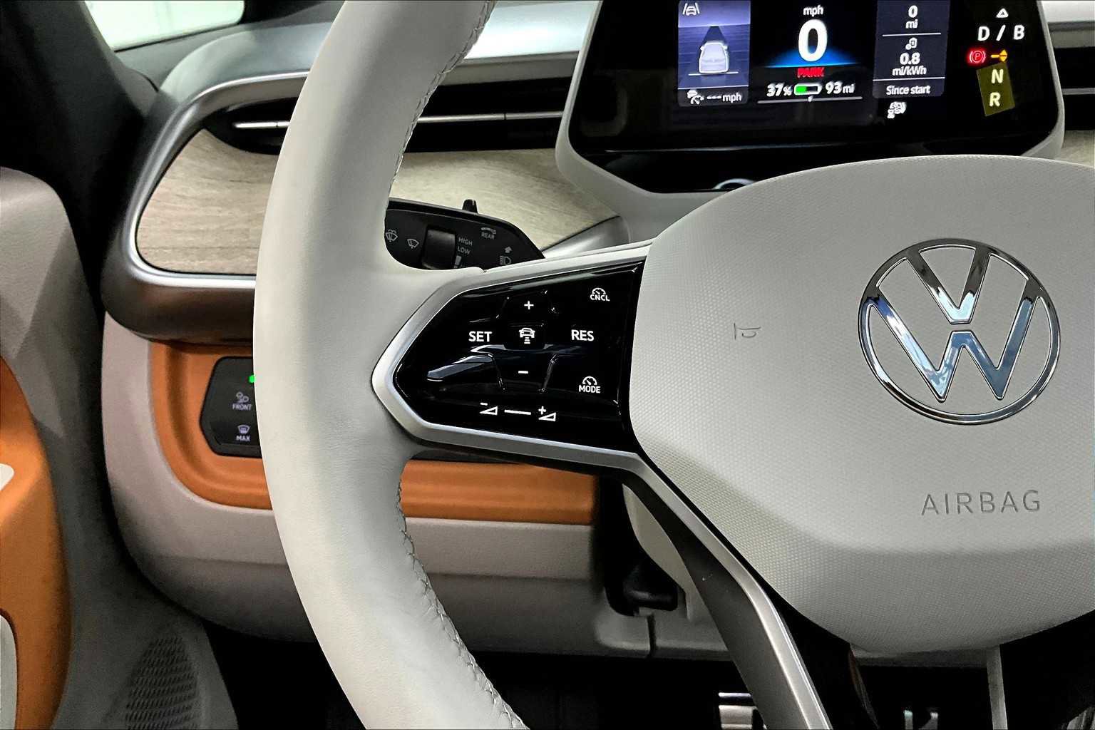 New 2025 Volkswagen ID. Buzz 1st Edition image 17