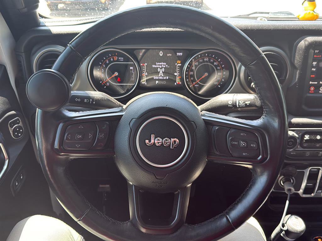 Used 2021 Jeep Gladiator Willys image 4