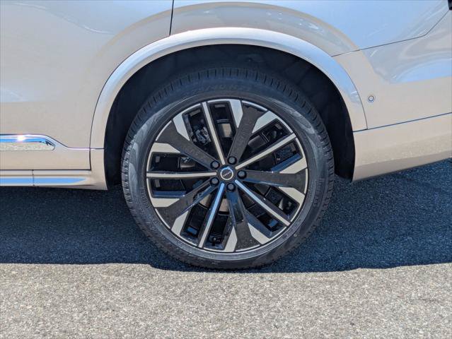 New 2026 Volvo XC90 T8 Plus AWD/4WD image 6