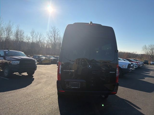 Used 2019 Mercedes-Benz Sprinter 2500 image 7
