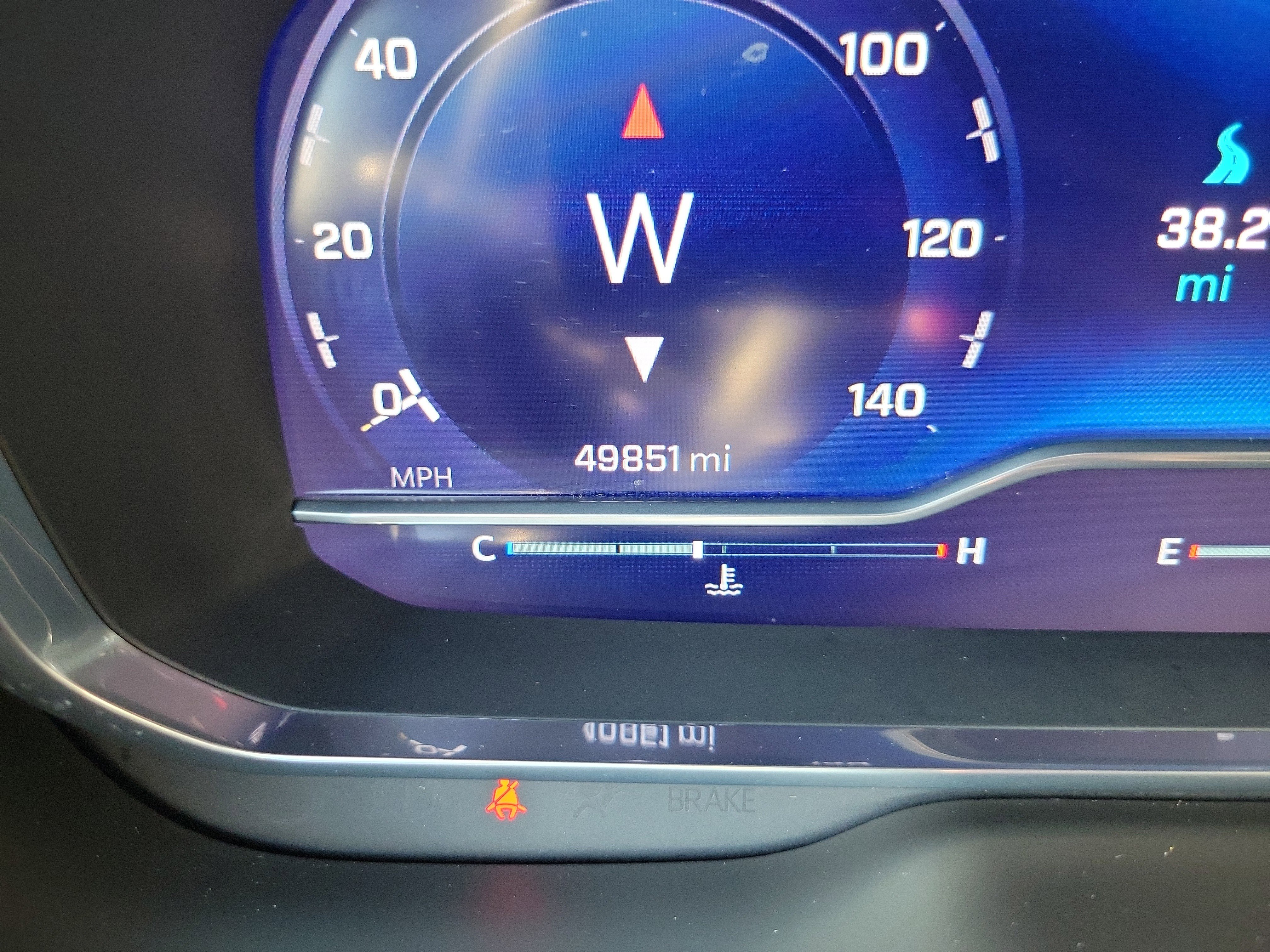 Used 2023 Chevrolet Suburban Premier image 30