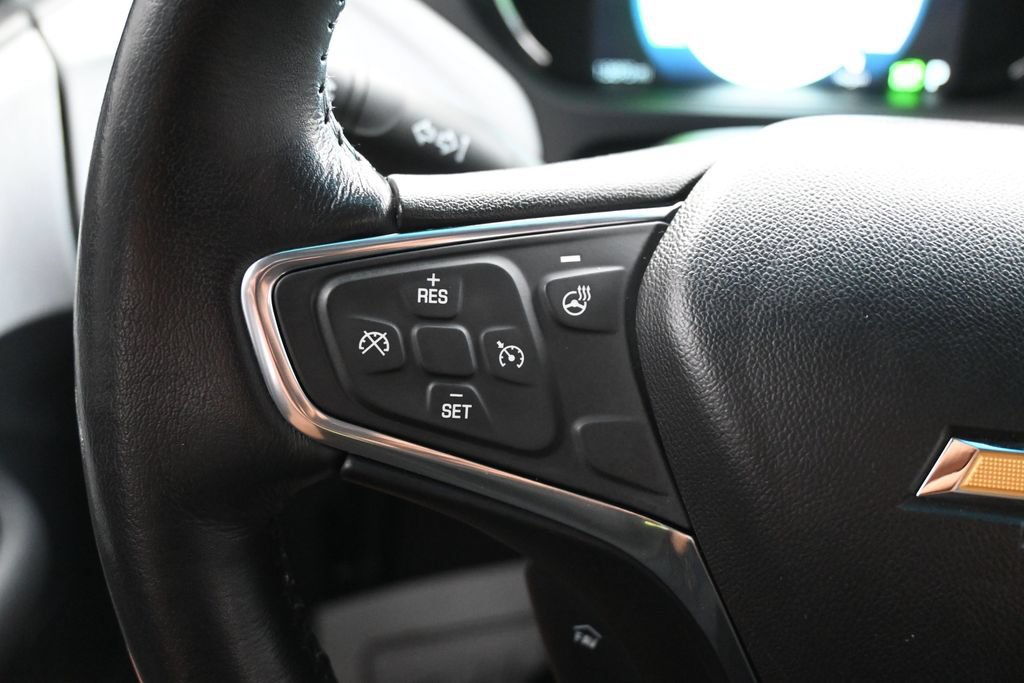 Used 2019 Chevrolet Bolt Premier w/ Infotainment Package FWD image 19