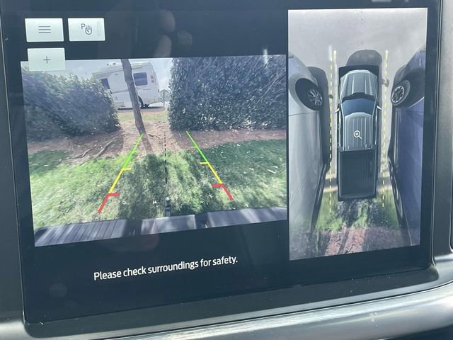 Used 2023 Ford F150 Lariat w/ Max Trailer Tow Package image 4