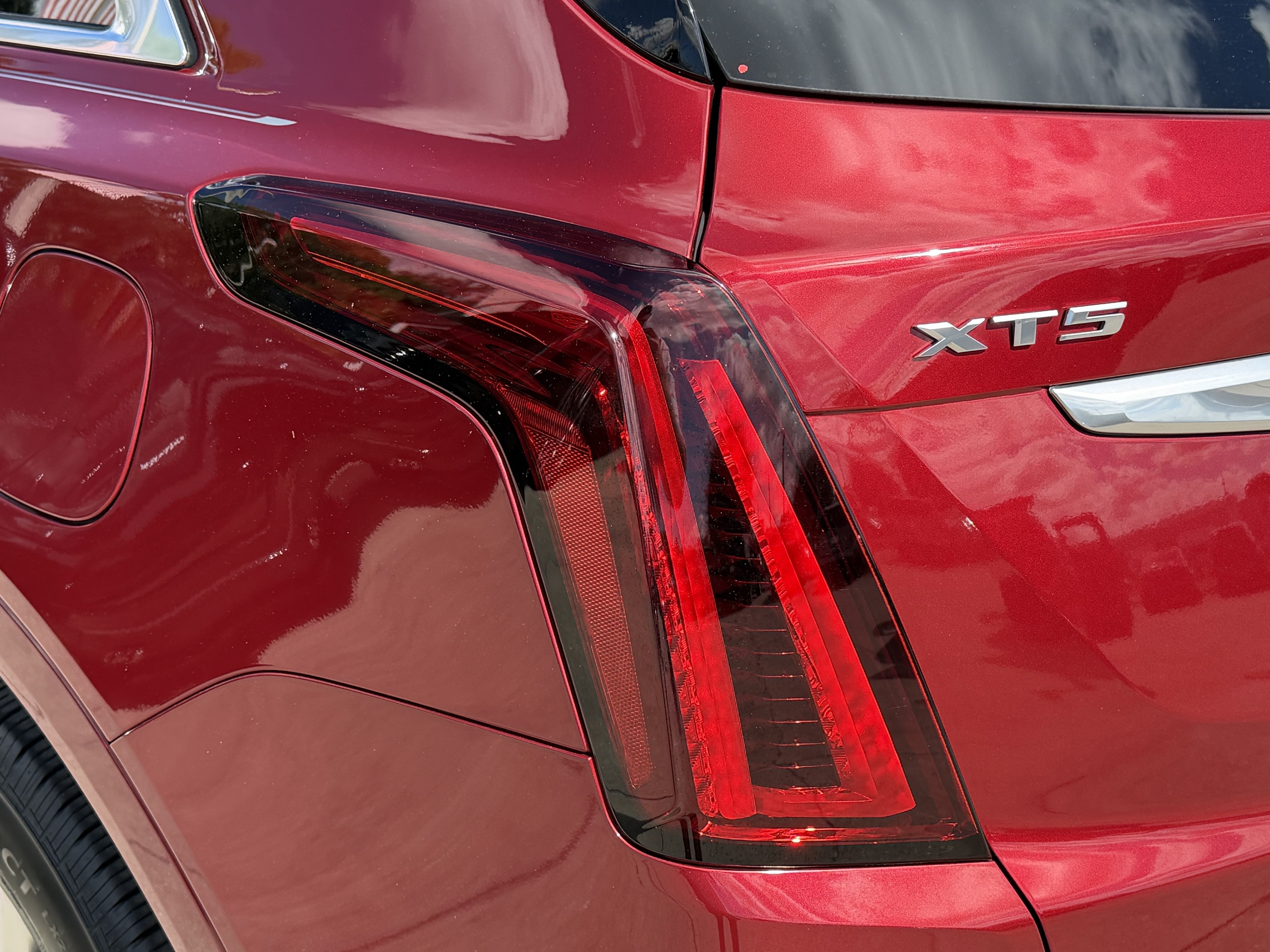 Used 2020 Cadillac XT5 Premium Luxury FWD image 10