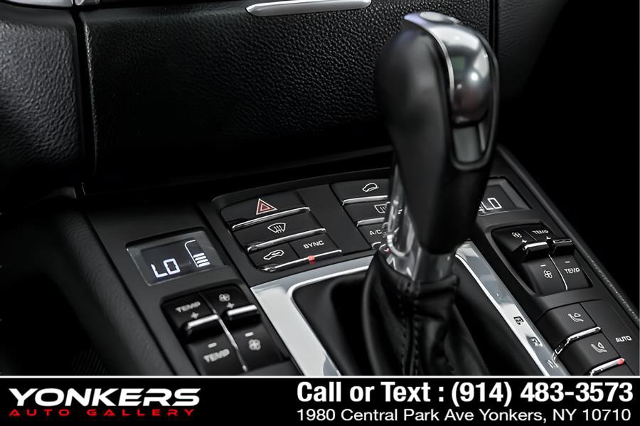 Used 2018 Porsche Macan GTS AWD/4WD image 24