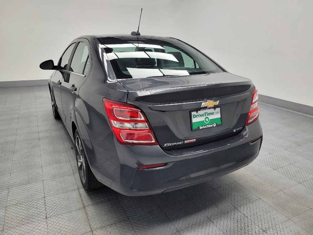 Used 2018 Chevrolet Sonic Premier FWD image 6