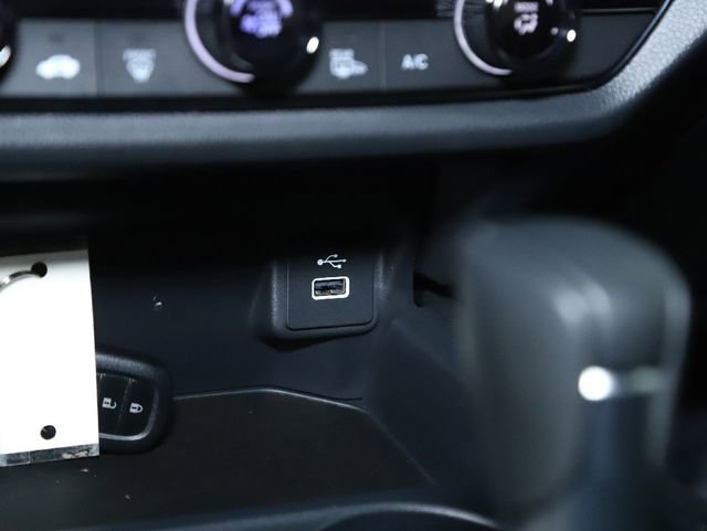 Used 2025 Honda HR-V Sport image 38