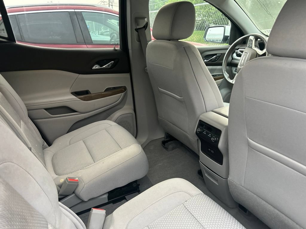 Used 2022 GMC Acadia SLE FWD image 10