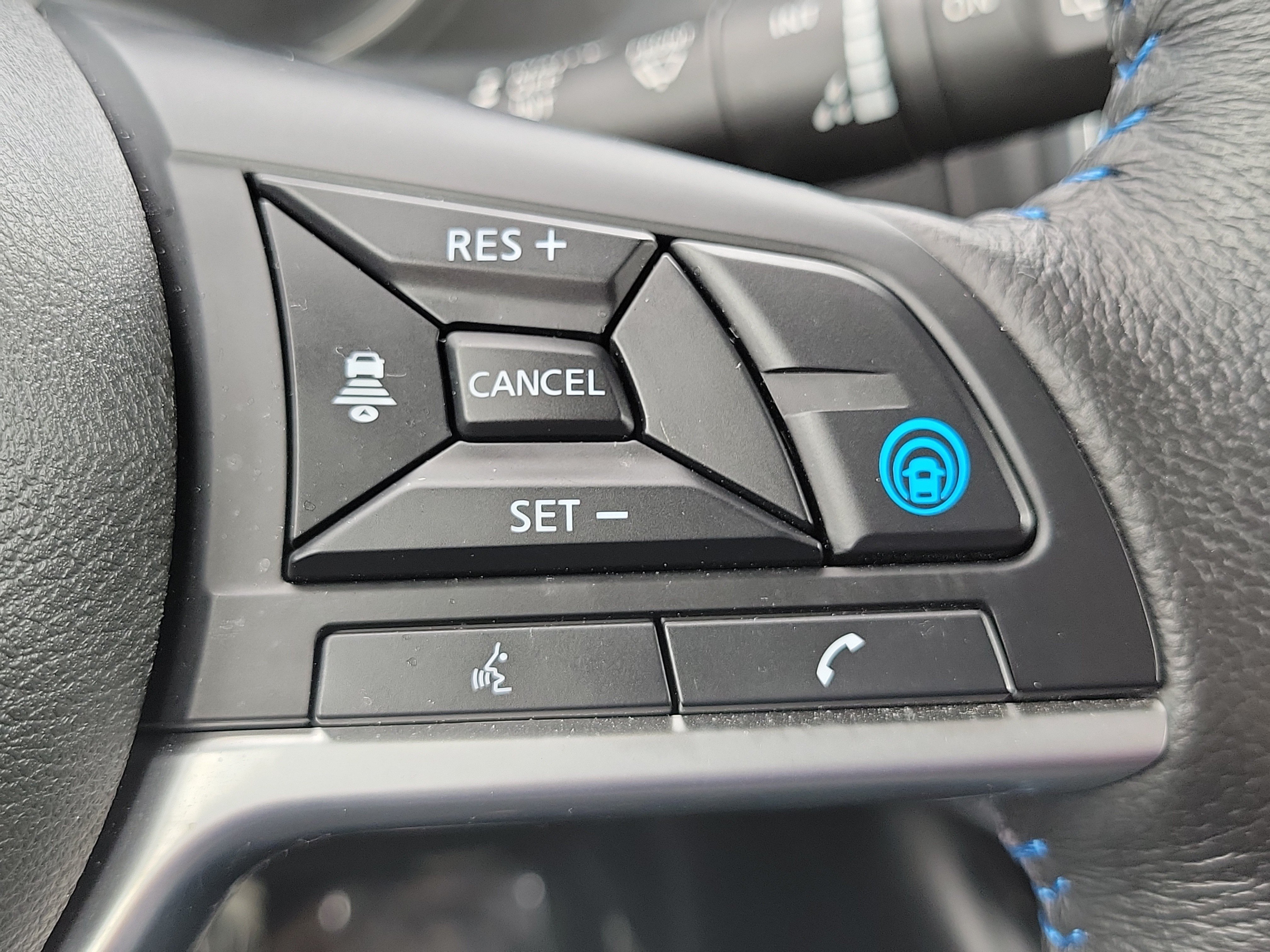 Used 2024 Nissan Leaf SV Plus FWD image 25