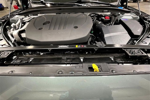 New 2026 Volvo V60 B5 Cross Country Ultra w/ Climate Package image 13