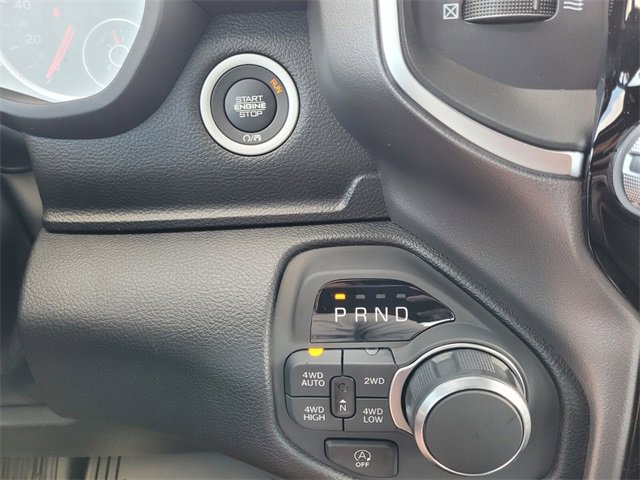 New 2026 RAM 1500 4x4 Crew Cab image 29