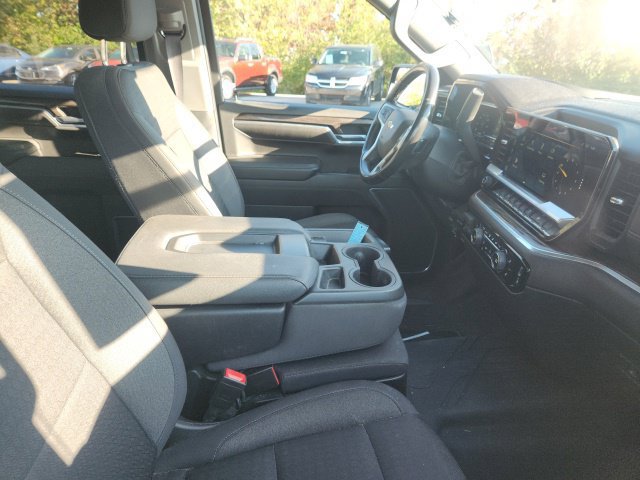 Used 2022 Chevrolet Silverado 1500 LT w/ All Star Edition Plus AWD/4WD image 6