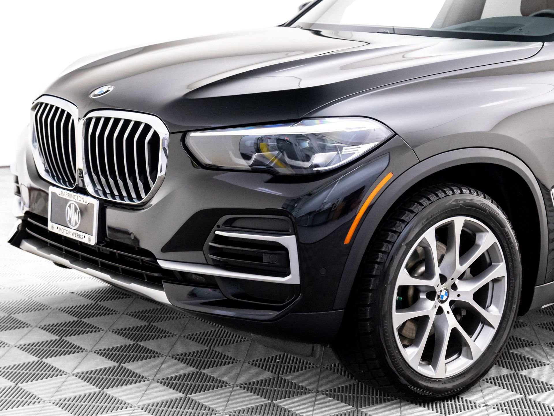 Used 2023 BMW X5 xDrive40i w/ Premium Package image 39