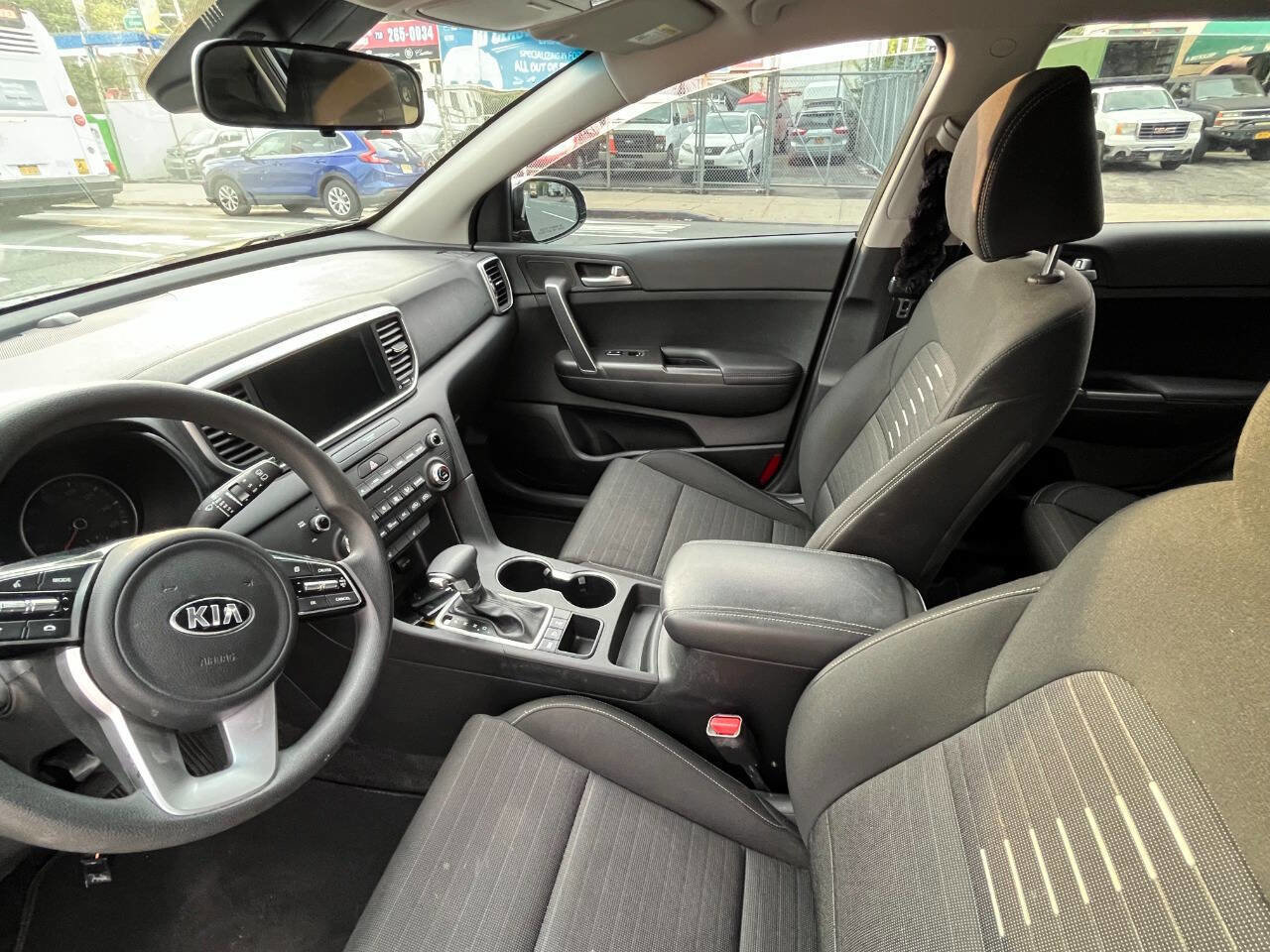 Used 2020 Kia Sportage LX w/ LX Popular Package image 10