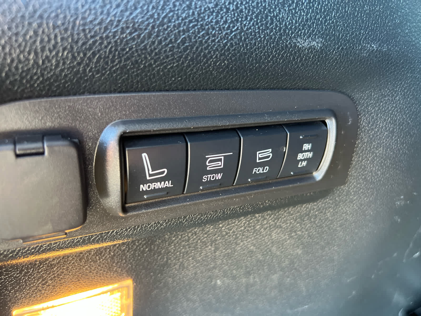 Used 2018 Ford Explorer Platinum AWD/4WD image 11