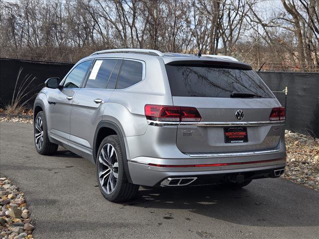 Certified 2022 Volkswagen Atlas SEL Premium image 3
