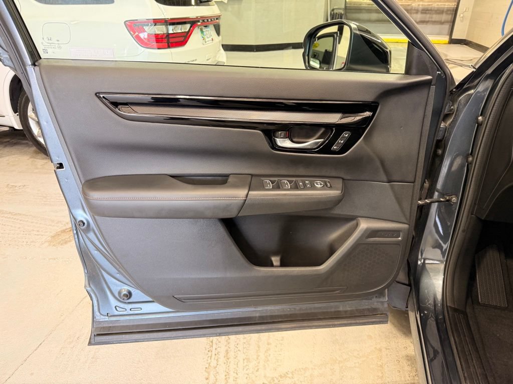Used 2023 Honda CR-V Sport Touring image 10