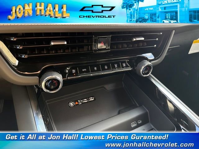 New 2026 Chevrolet Suburban Premier image 31
