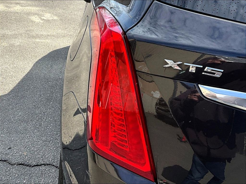 Used 2017 Cadillac XT5 Luxury w/ Driver Awareness Package image 28