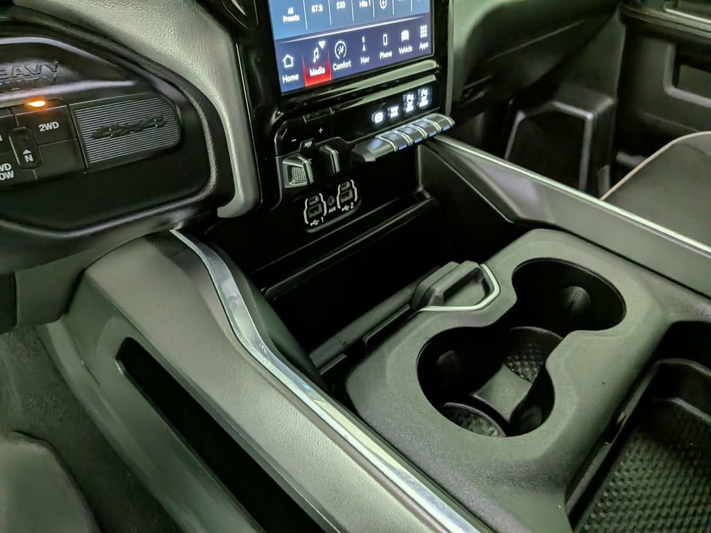 Used 2022 RAM 3500 Laramie w/ Night Edition image 28