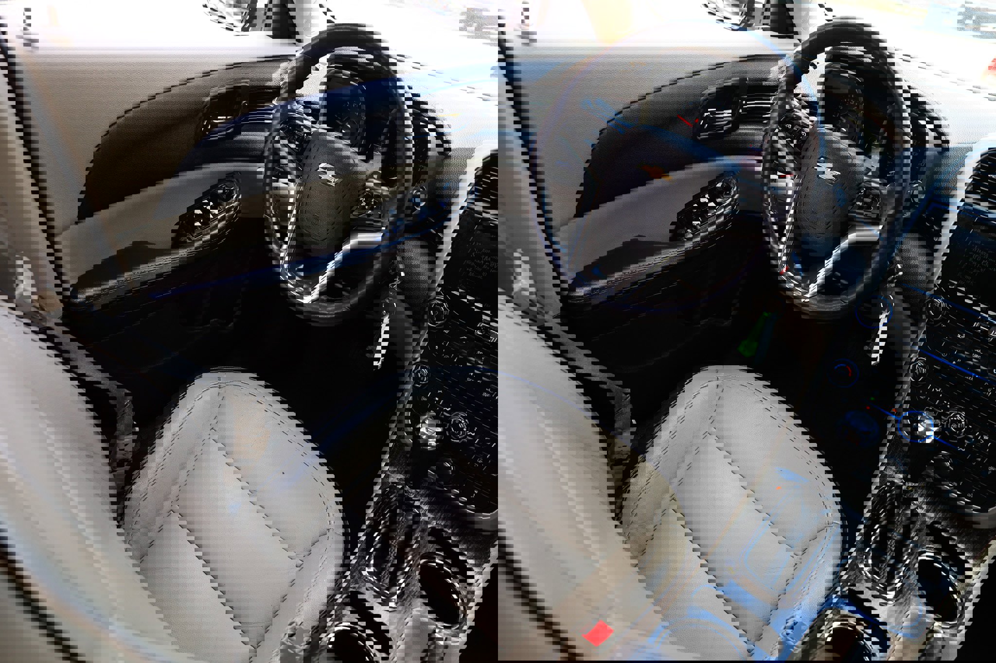 Used 2016 Chevrolet Malibu LTZ image 25