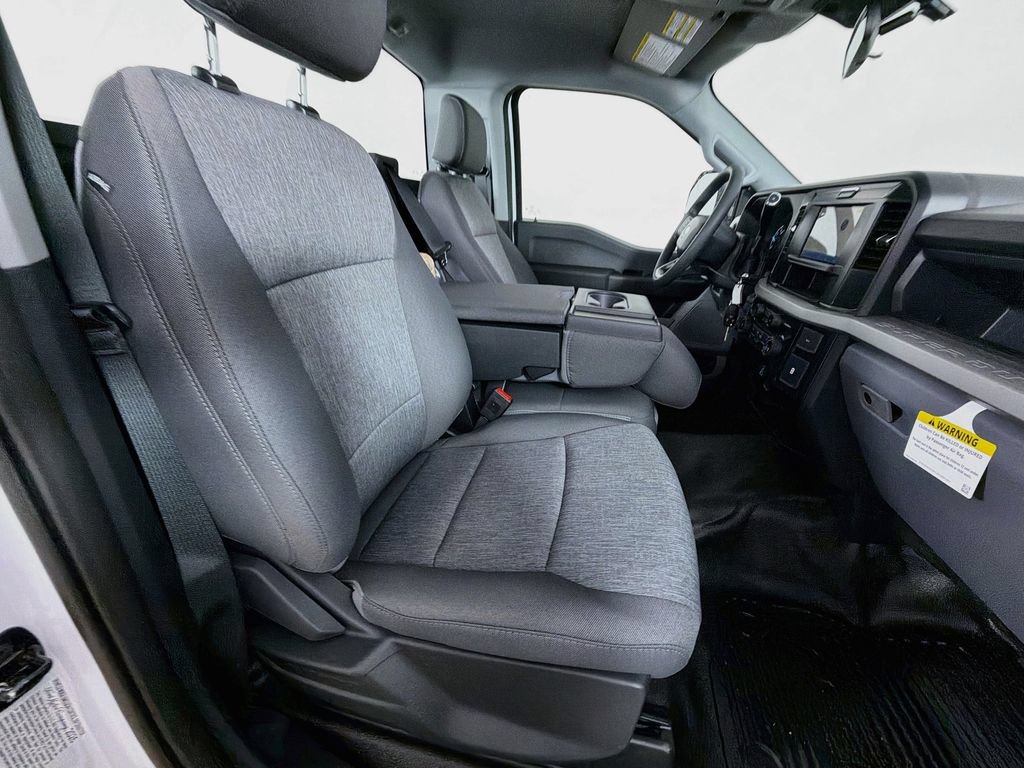 New 2027 Ford F350 XL w/ XL Driver Assist Package AWD/4WD image 15