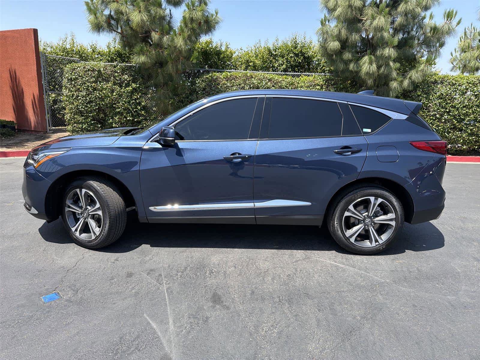 Certified 2025 Acura RDX SH-AWD w/ Technology Package image 3