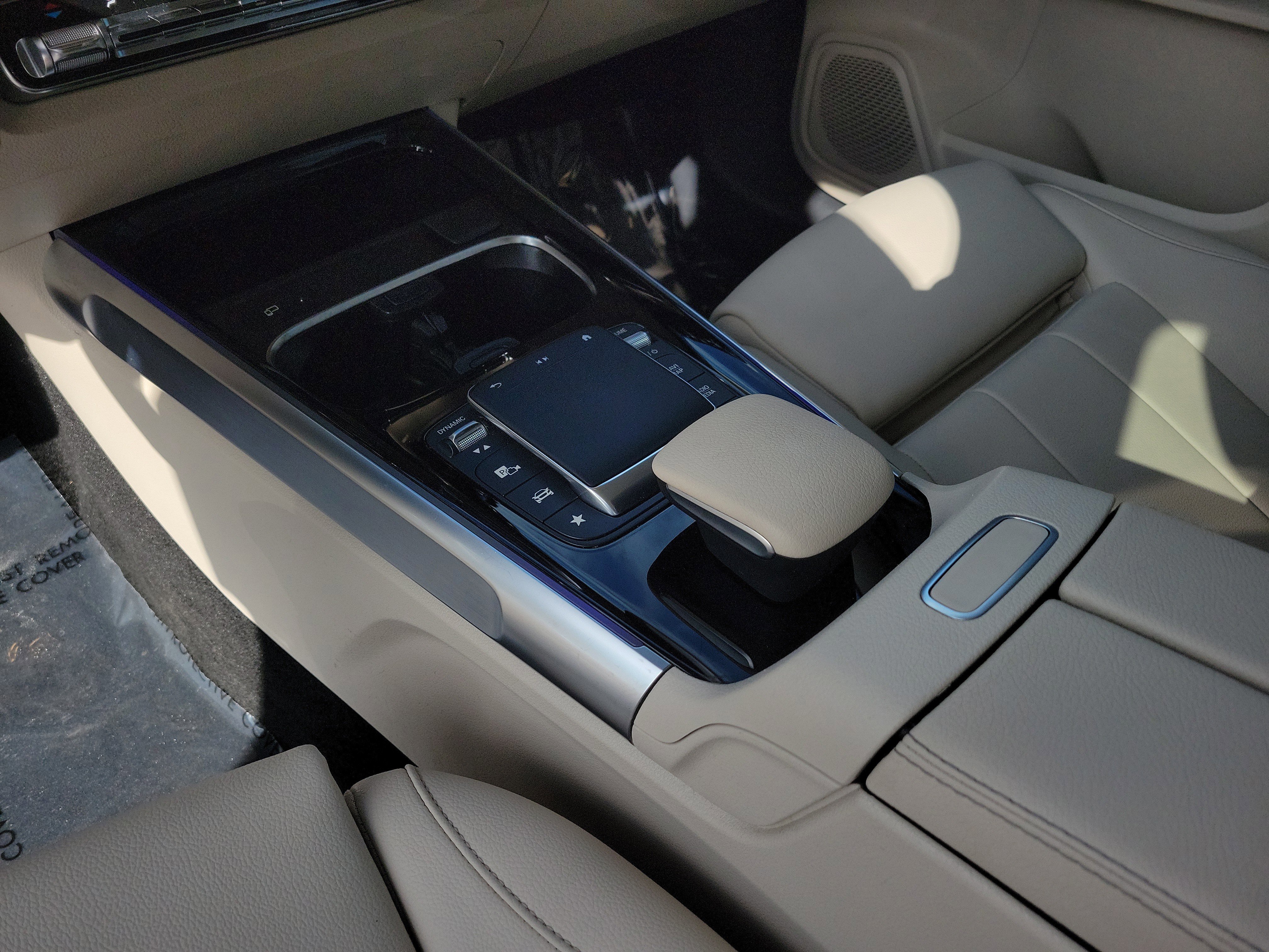 Used 2023 Mercedes-Benz GLB 250 4MATIC image 18