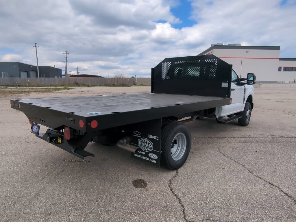 New 2026 Ford F350 XL w/ XL Chrome Package AWD/4WD image 9