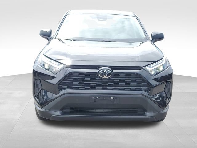 Used 2024 Toyota RAV4 LE AWD/4WD image 2