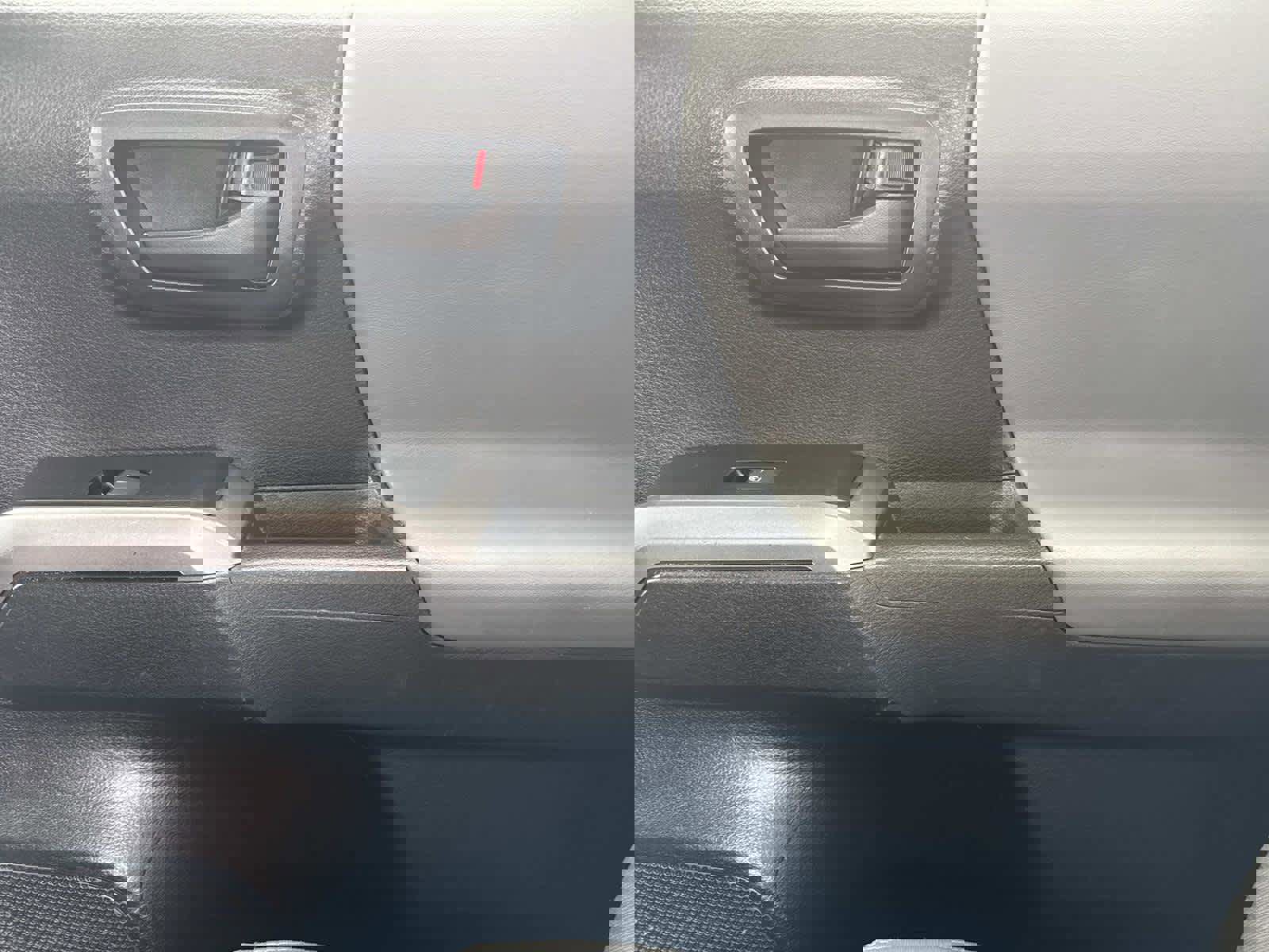 Used 2022 Toyota Tacoma SR5 w/ Technology Package image 14