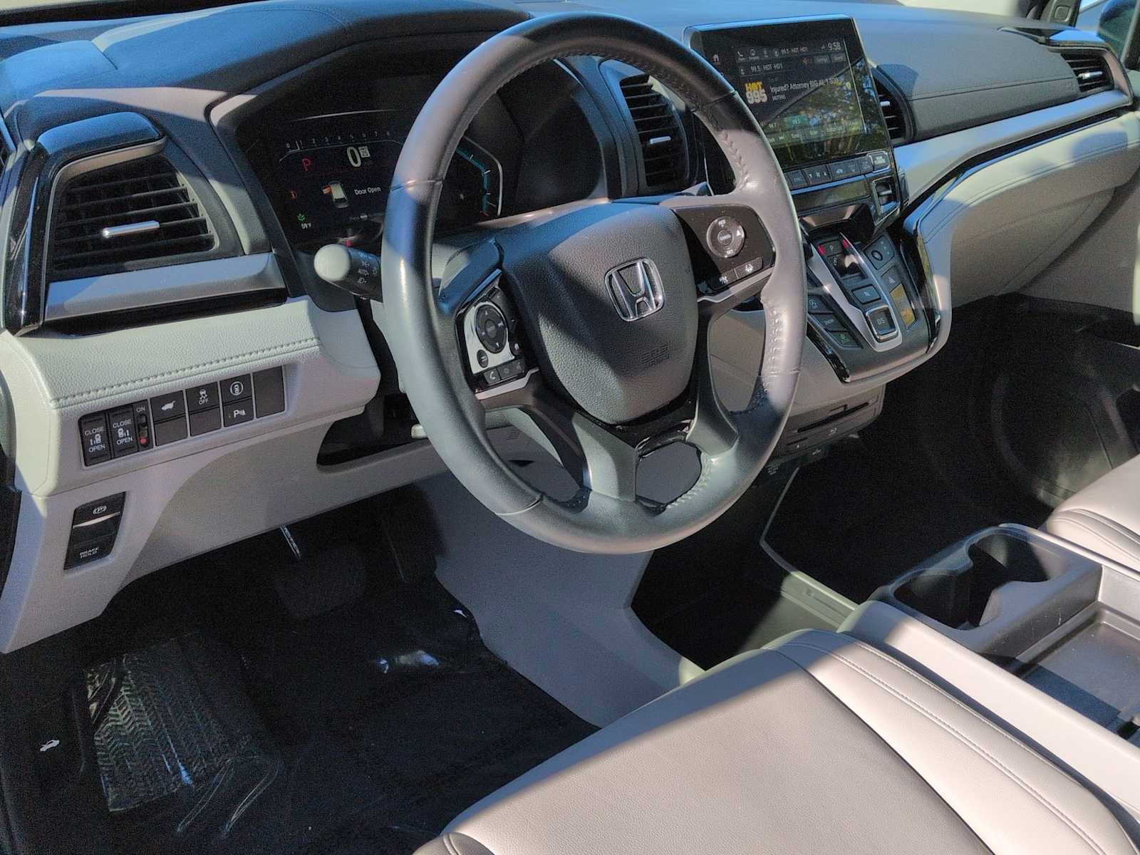 Used 2024 Honda Odyssey Touring image 16