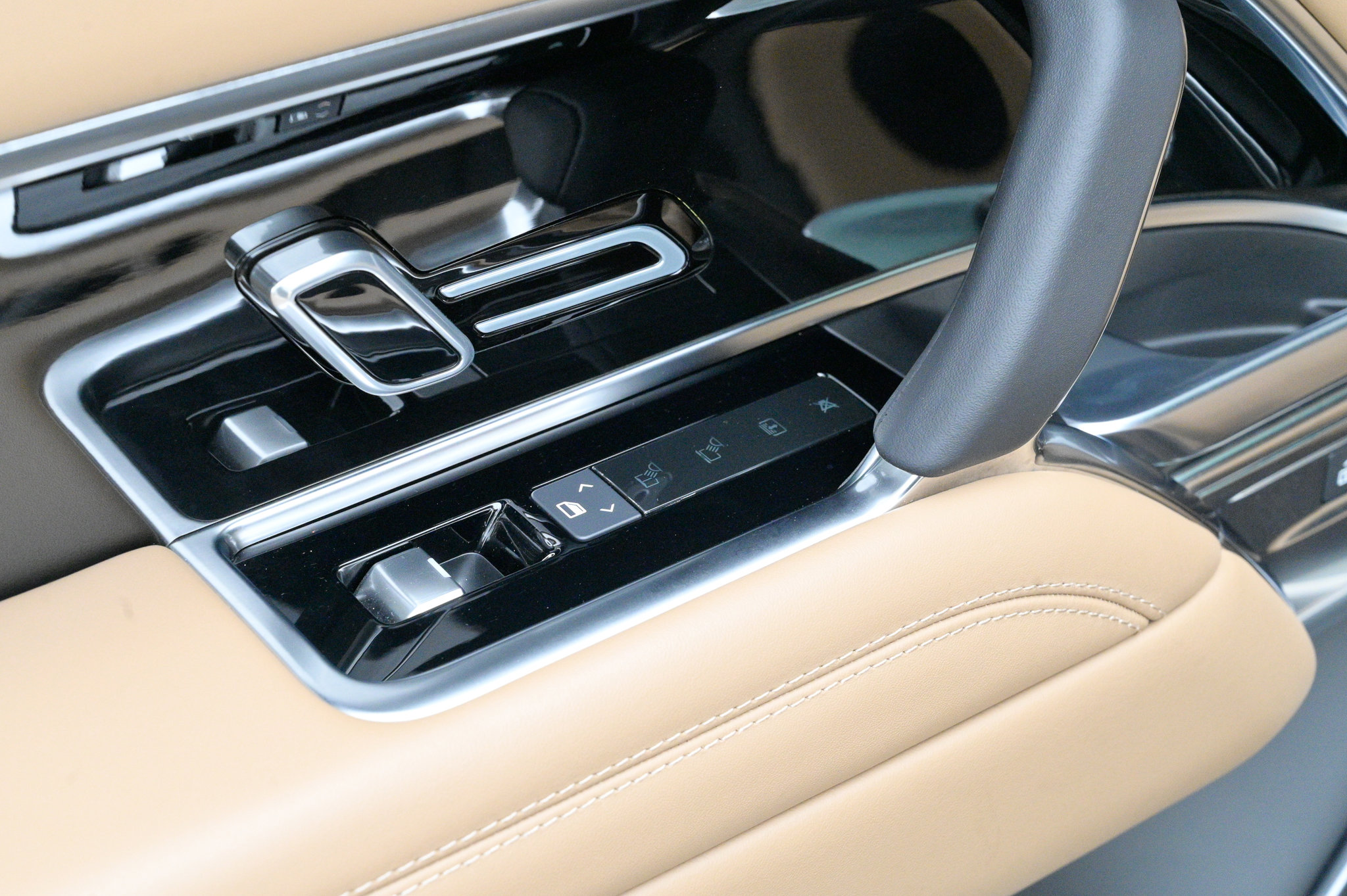 Used 2023 Land Rover Range Rover SE image 43