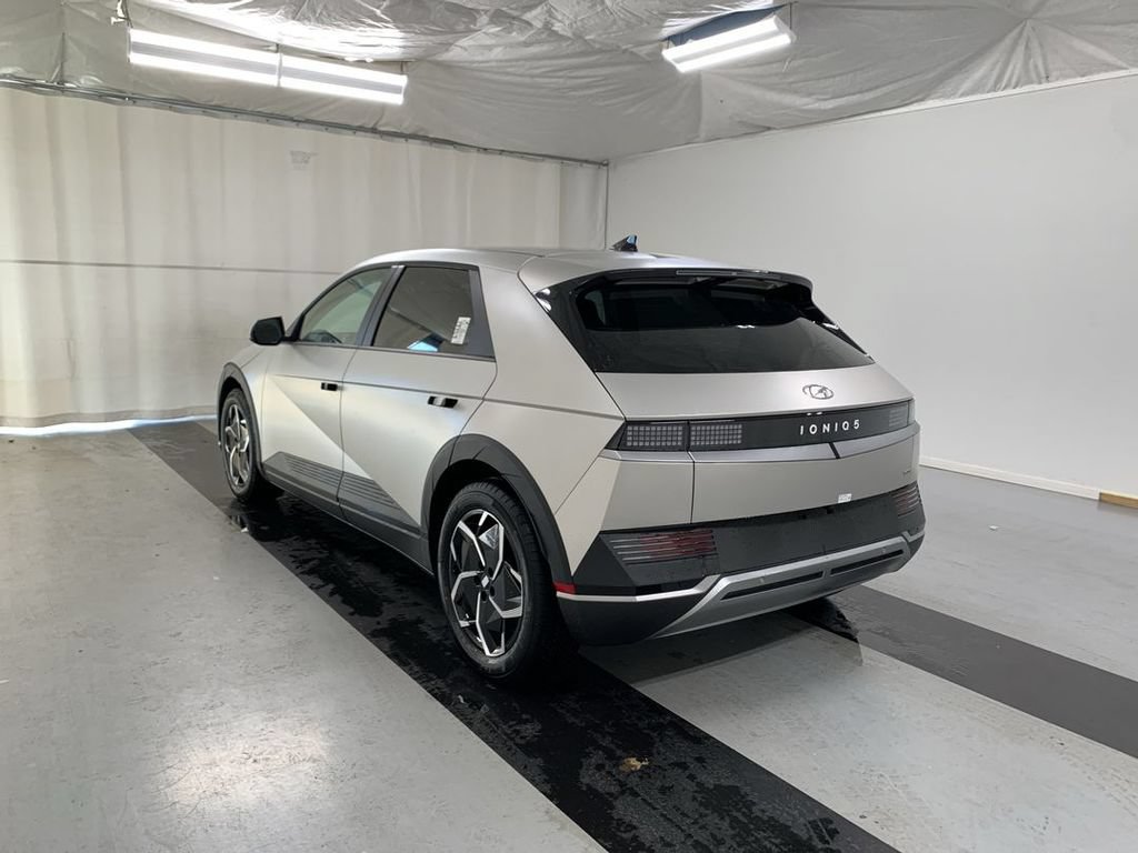 Used 2024 Hyundai Ioniq 5 SEL AWD/4WD image 7