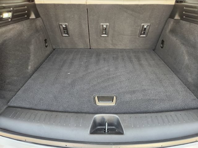 Used 2023 Cadillac XT4 Luxury FWD image 32