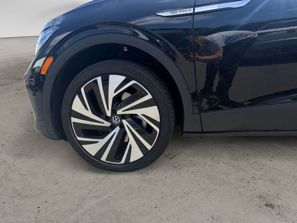 Certified 2025 Volkswagen ID.4 Pro S Plus AWD/4WD image 14