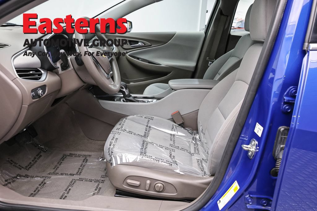 Used 2023 Chevrolet Malibu LT FWD image 14